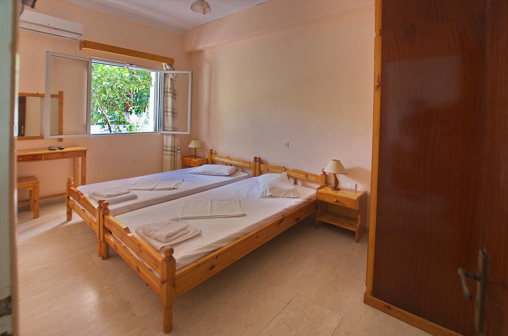 Villa Rebecca Agios Gordios  Exterior photo